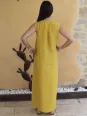 Robe longue en lin jaune avec poche de dos